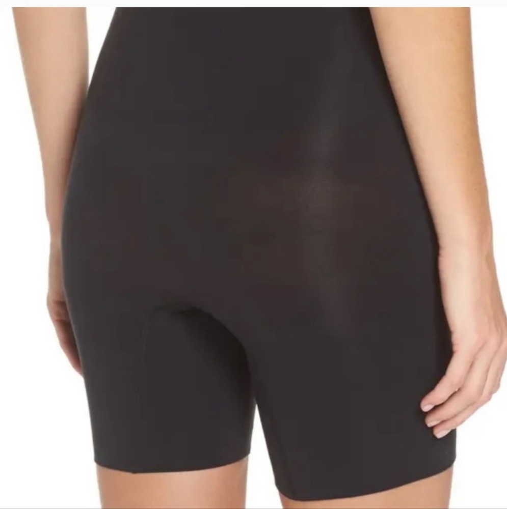 Spanx, Higher Power Short ,Black,Small - Picture 2 of 6